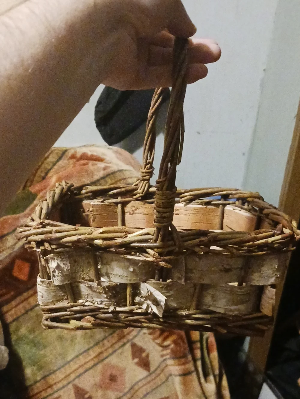 Woven Rustic Handheld Basket in Natural Brown